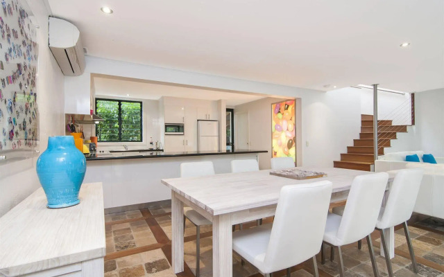 By The Sea Port Douglas