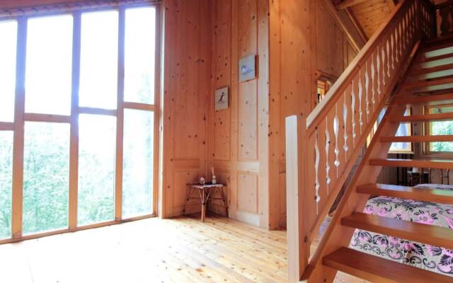 Belvilla by OYO Hilltop Chalet in Lamon With Views