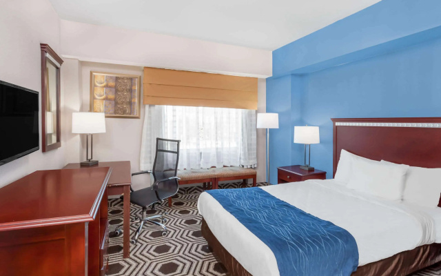Baymont by Wyndham Delavan Near Lake Geneva