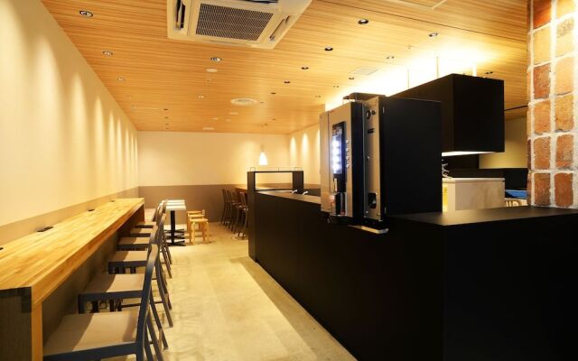 CITY CABIN by Nikoh Refre - Caters to Men