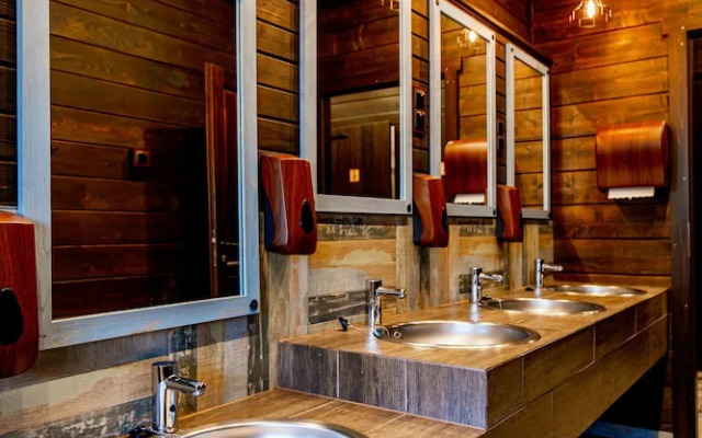 Western Camp Resort