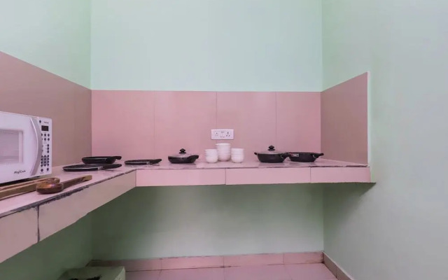 OYO LIFE NOD467 Sector 135