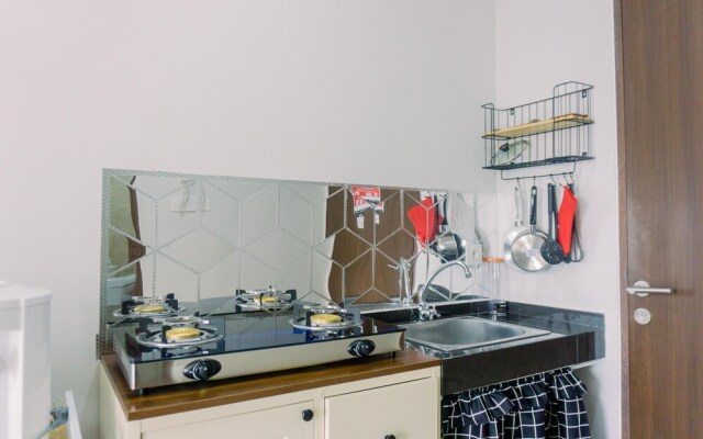 Modern Look And Comfortable Studio Transpark Bintaro Apartment