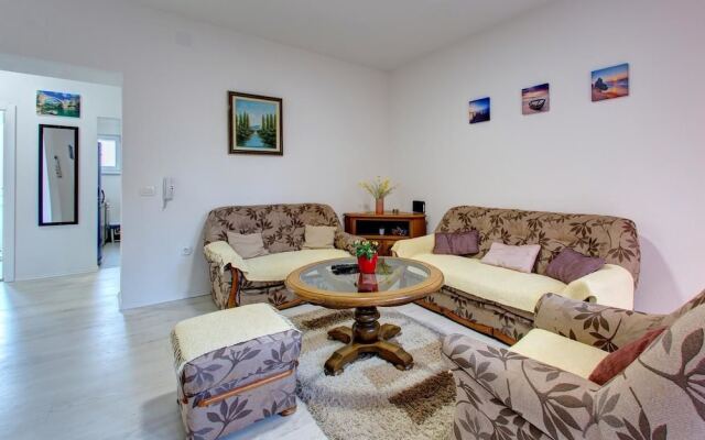 Inner City Apartment