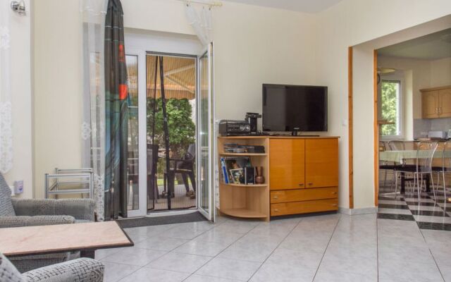 House Leon Balatonmariafurdo