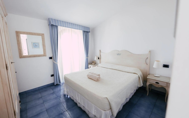 Baia Delphis Resort