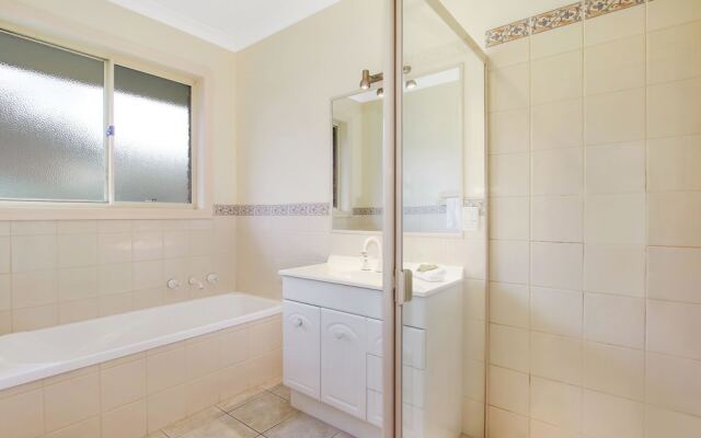 Valley View Townhouse - on the RAIL TRAIL