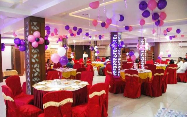 OYO 13494 Hotel Nakshatra Inn