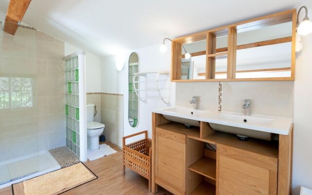 Beautiful Holiday Home With Garden