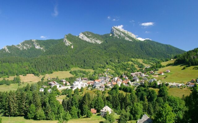 Apartment With 2 Bedrooms in Saint-pierre-de-chartreuse, With Wonderfu