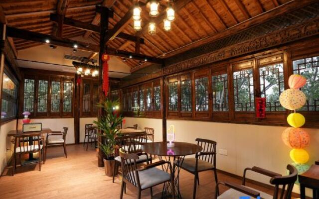 JiangShen Grass Pavilion