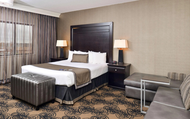 Best Western Plus Midwest Inn