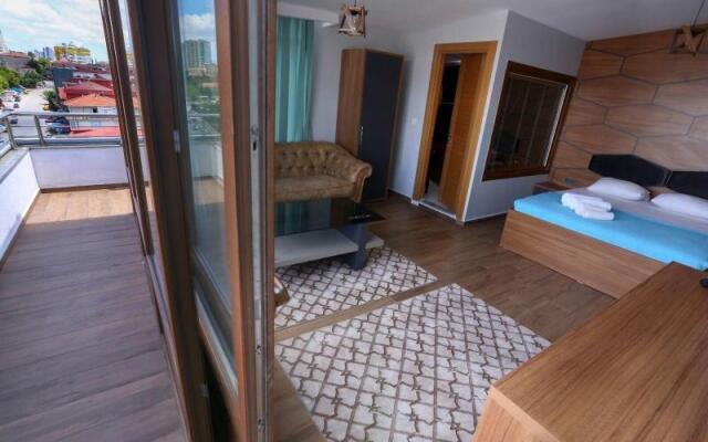 Eagle Palace Suites