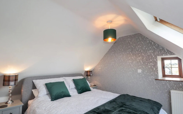 2 Seafield Place