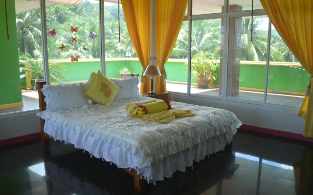 Sairougn Seaview Hotel