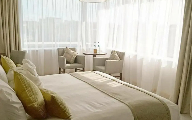 Menlo Park Hotel