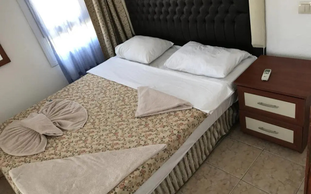 RED Hotel