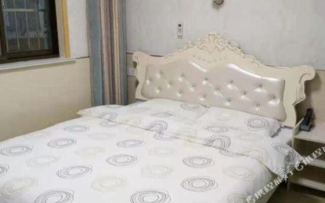 Huaning Hostel