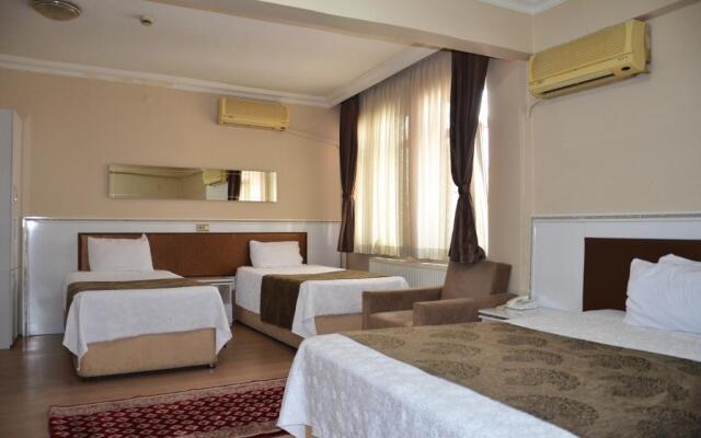 Ozgur Hotel