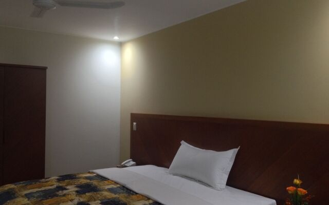 Hotel Esencia Suites