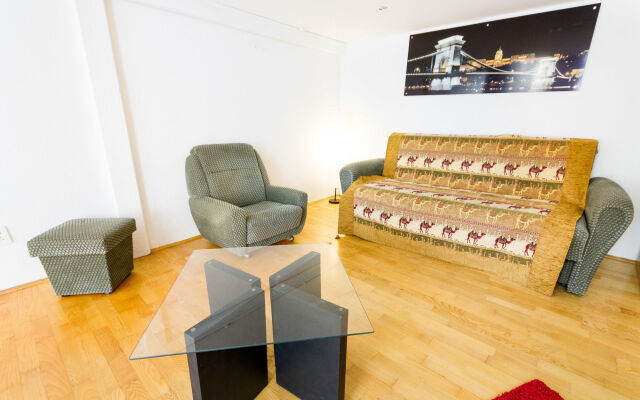 Opera Apartments