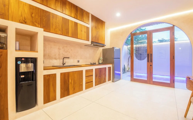 Sleek 2BR Villa, 5 Minutes to Bingin Beach