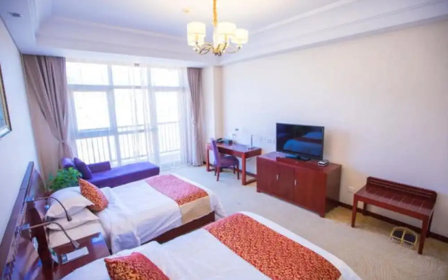 Qingdao Mt. South on the Water  Hotel