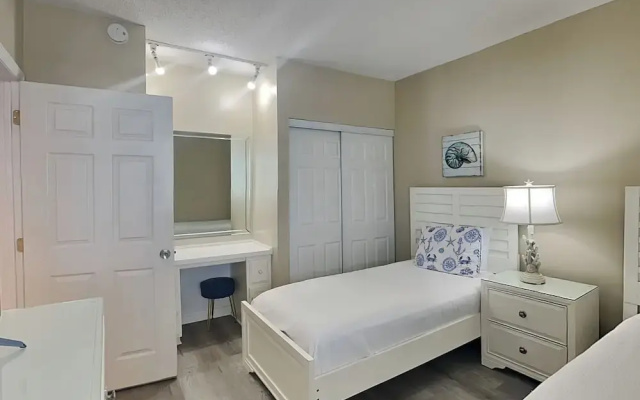 Emerald Key #602 by Southern Vacation Rentals
