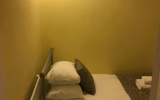 Woodstock Road Apartments (Peymans)