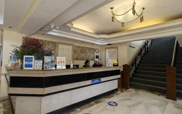 Tagaytay Country Hotel