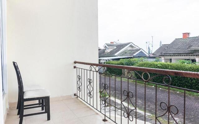 OYO 2997 Grand Suites Palace 2