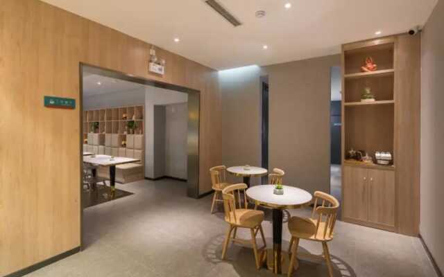 Vyluk J Hotel Jinan West Railway Station