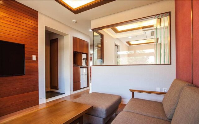 Soofeel House