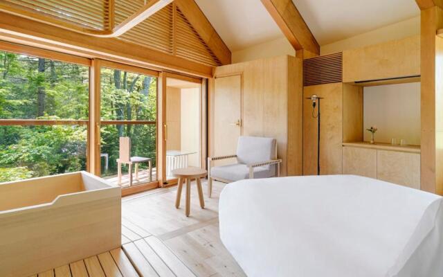 Shishi Iwa House