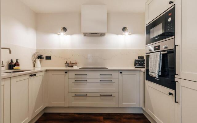 Redland Suites - Apartment 2