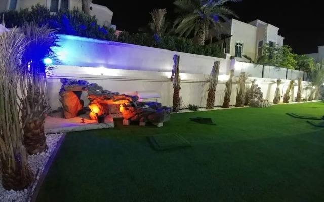Emirates Hills Lake View Villa