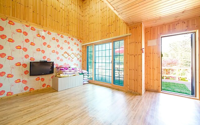 Uljin Akasia Pension