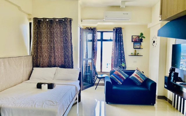Mabolo Garden Flats by Sleeping Forest