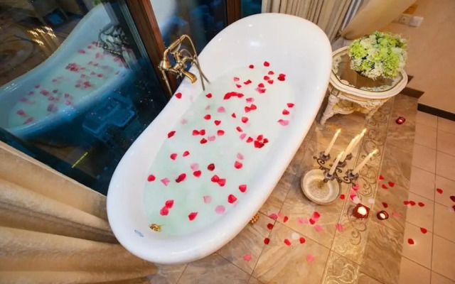 Triumph Palace Boutique Hotel