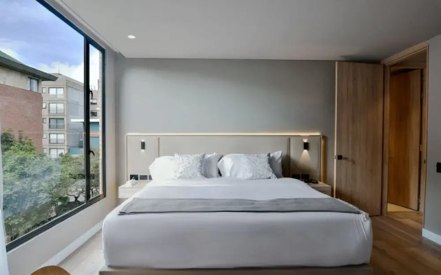 w Cozy 1BR w/ Brilliant Balcony in Unicentro