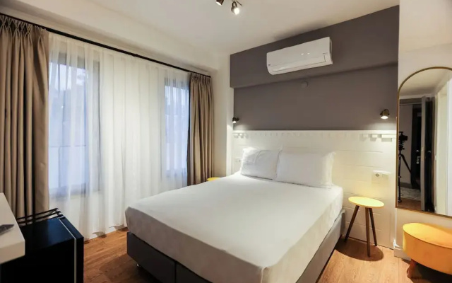 Adaloca Otel