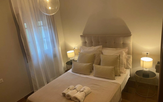 APARTAMENTOS TURÍSTICOS, PONCE DE LEÓN, Deluxe