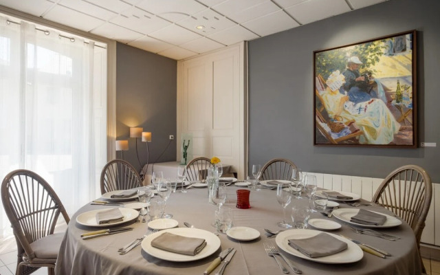 Logis L'Ermitage Hôtel & Restaurant