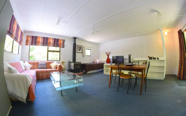 Te Popo Gardens Rural Retreat