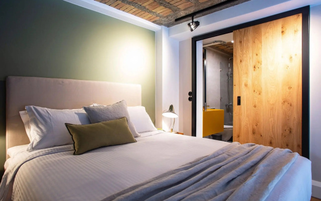 The Foundry Suites