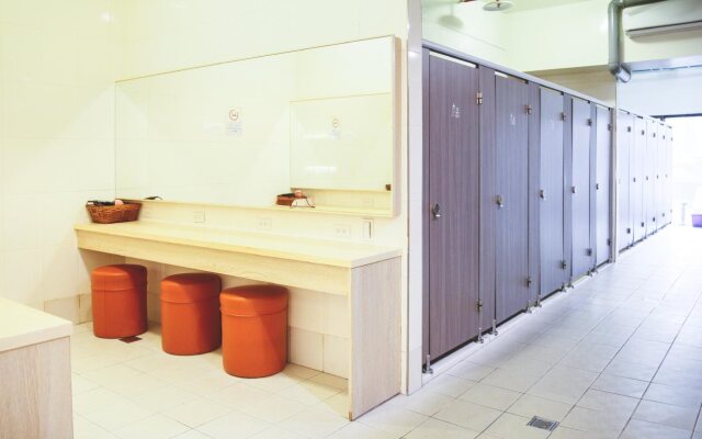 Starbox Hostel