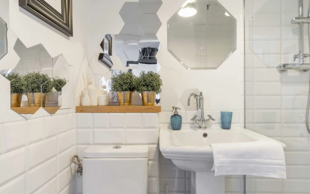 Warsaw Center Apartment