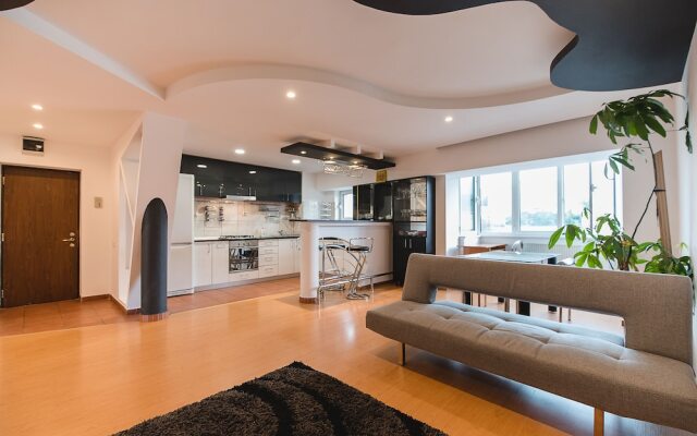 Nicopole Apartment