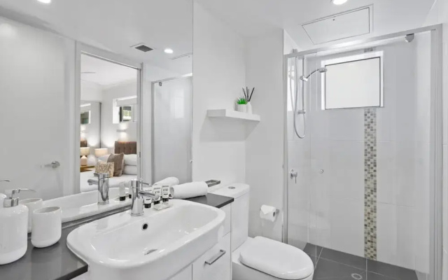 Chic 2-bed Apartment & 5 Minutes Walk to Qpac