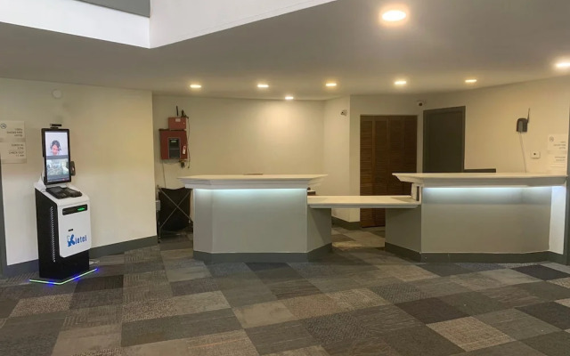 University Inn & Suites Stevens Point